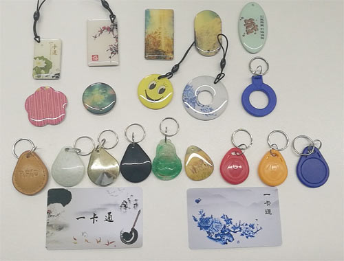 瞧！國(guó)外新花樣門(mén)禁卡